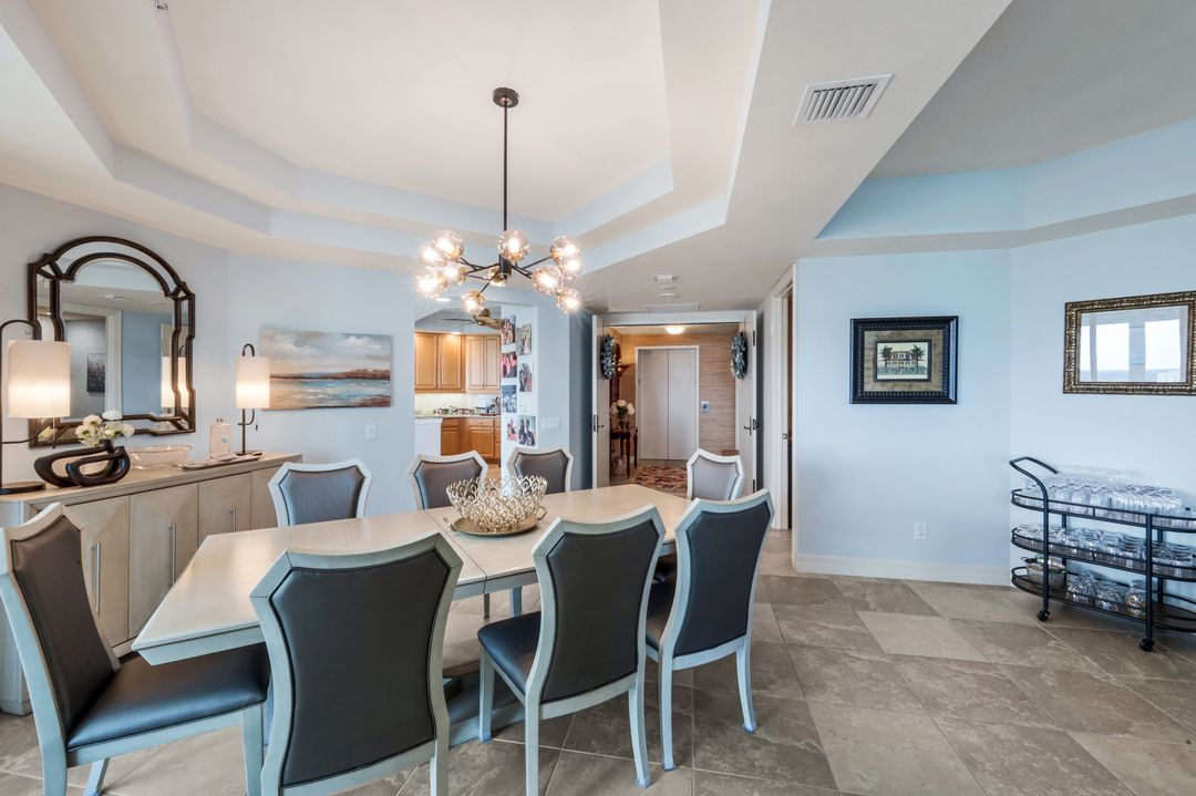 295 Grande Way #1405, Naples, FL 34110