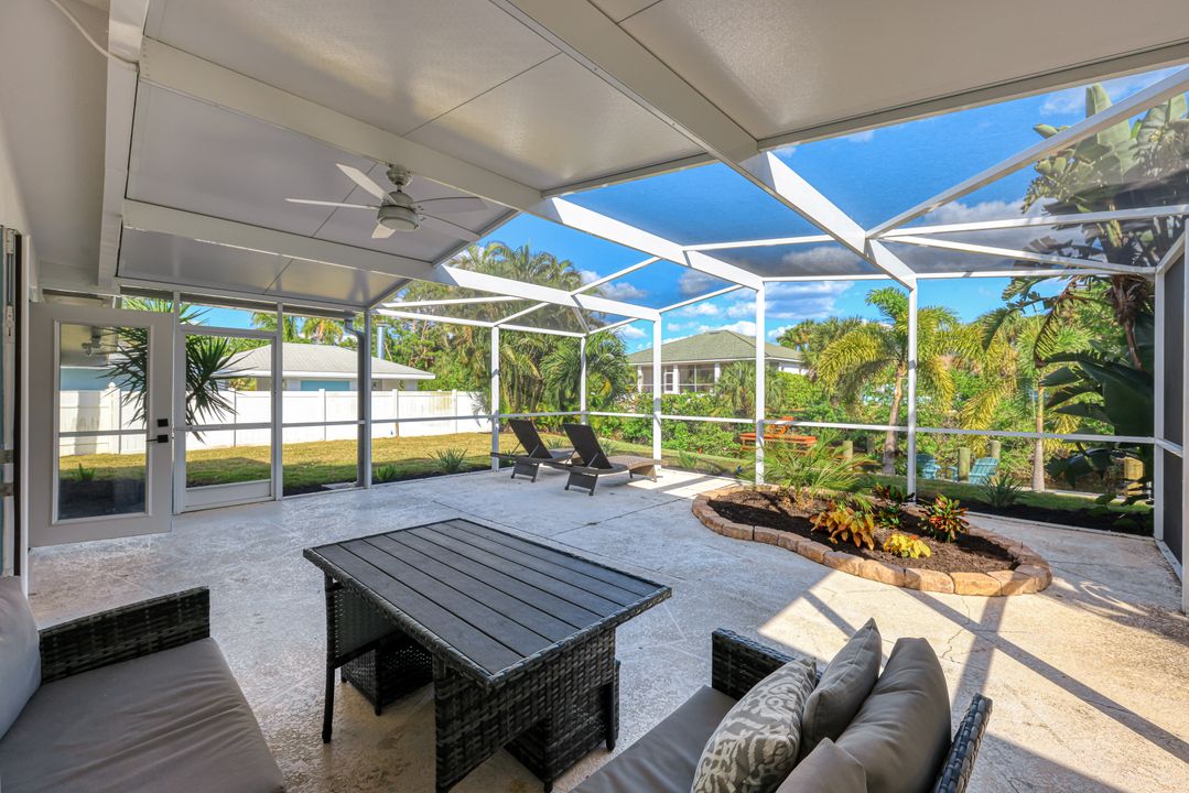 27304 Buccaneer Dr, Bonita Springs, FL 34135