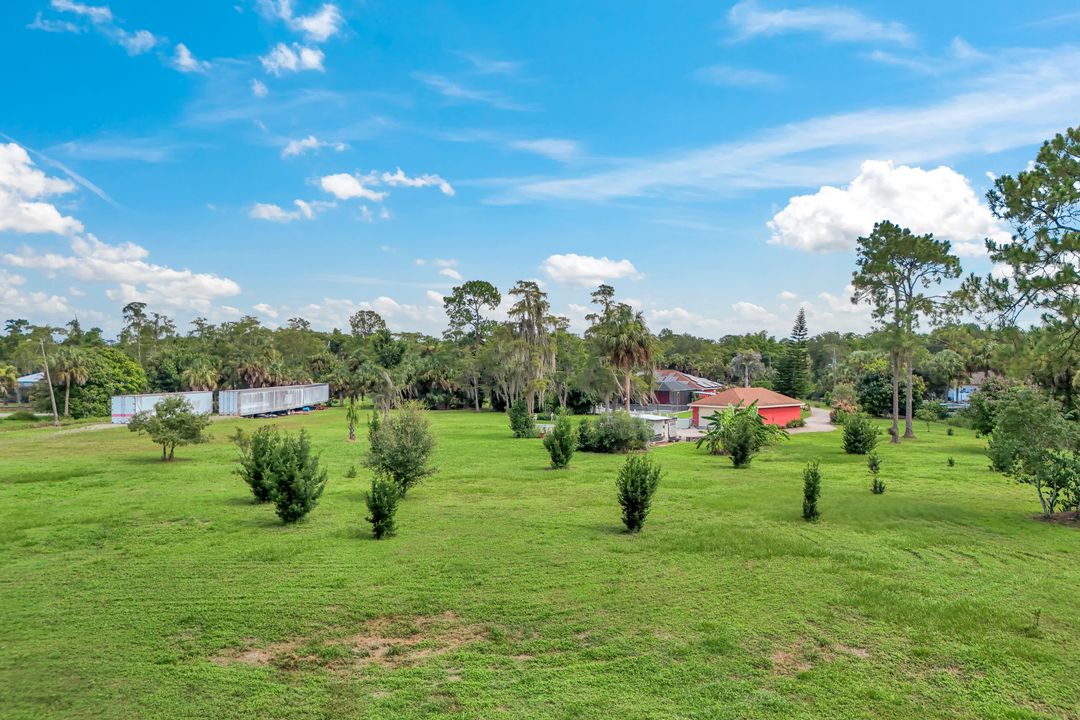 360 16th Ave NW, Naples, FL 34120