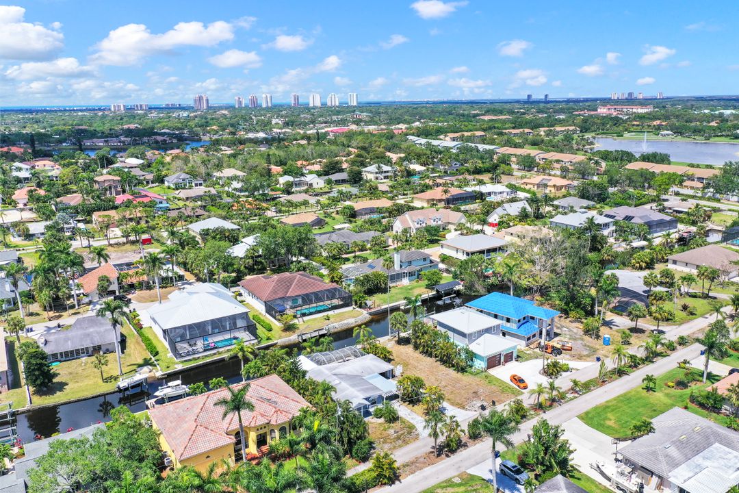 27098 Del Ln, Bonita Springs, FL 34135