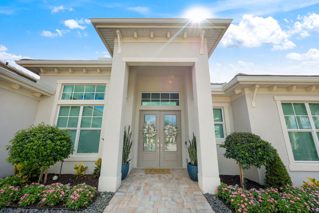 17216 Blue Sapphire Dr, Fort Myers, FL 33913