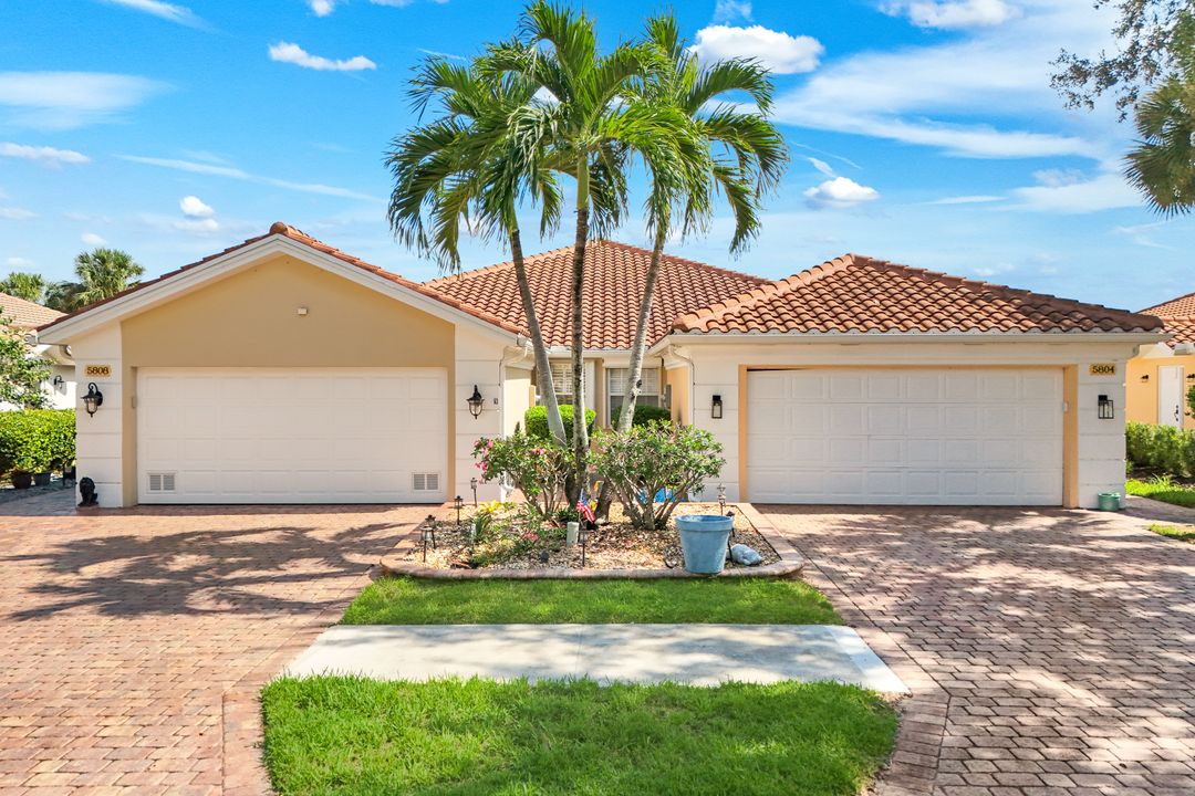 5808 Drummond Way, Naples, FL 34119