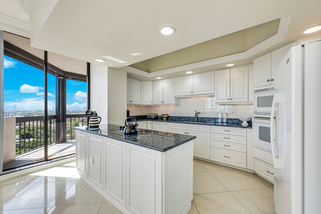6001 Pelican Bay Blvd #PH F, Naples, FL 34108