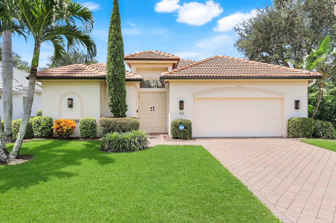 1123 Augusta Falls Way, Naples, FL 34119