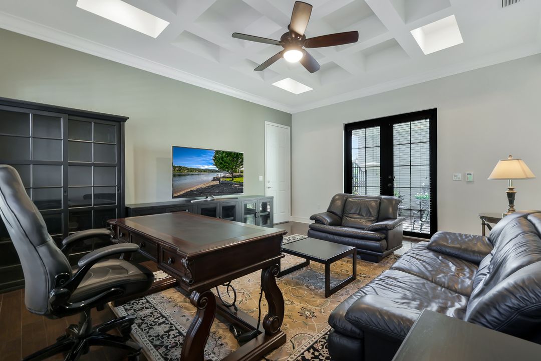 3384 Atlantic Cir, Naples, FL 34119
