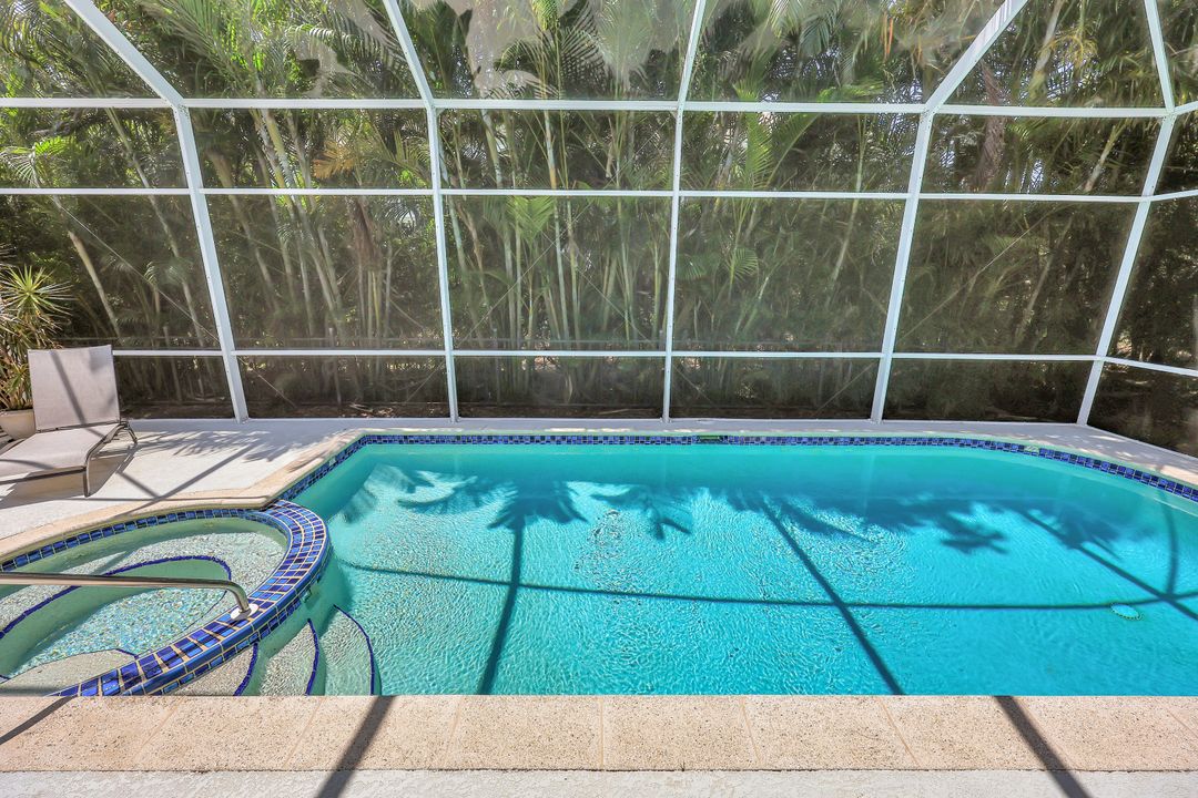 5929 Chanteclair Dr #8, Naples, FL 34108