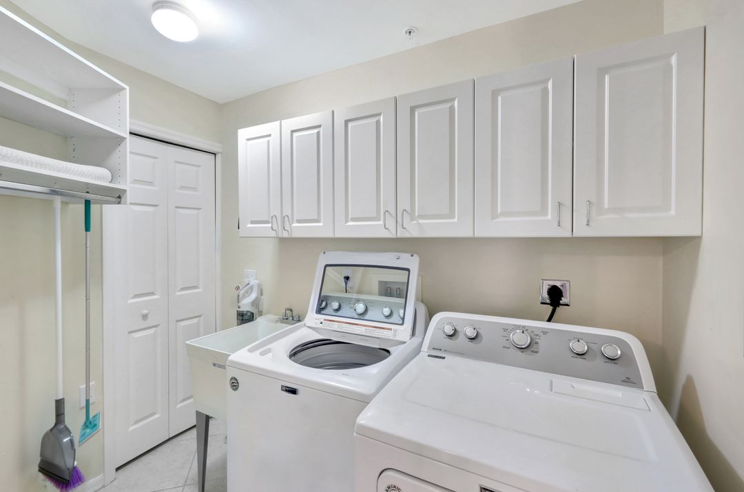 2395 Bayou Ln #01, Naples, FL 34112