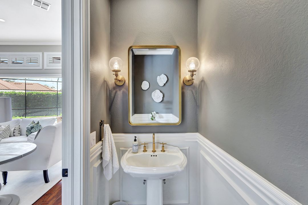 8019 San Simeon, Naples, FL 34109
