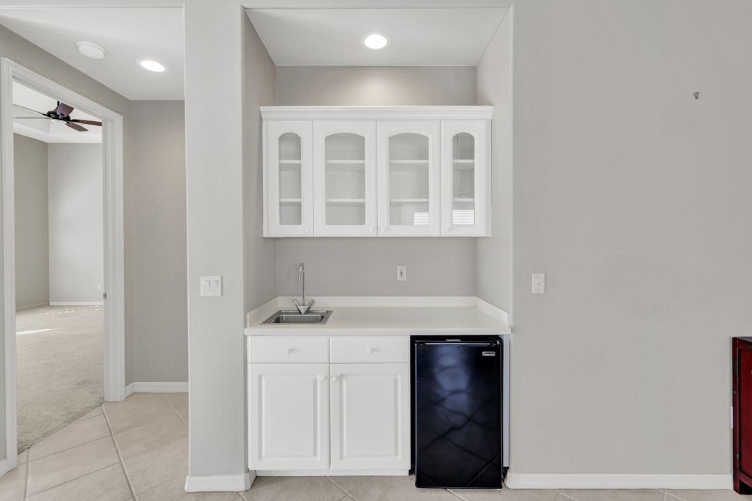 12646 Hunters Lakes Ct, Bonita Springs, FL 34135