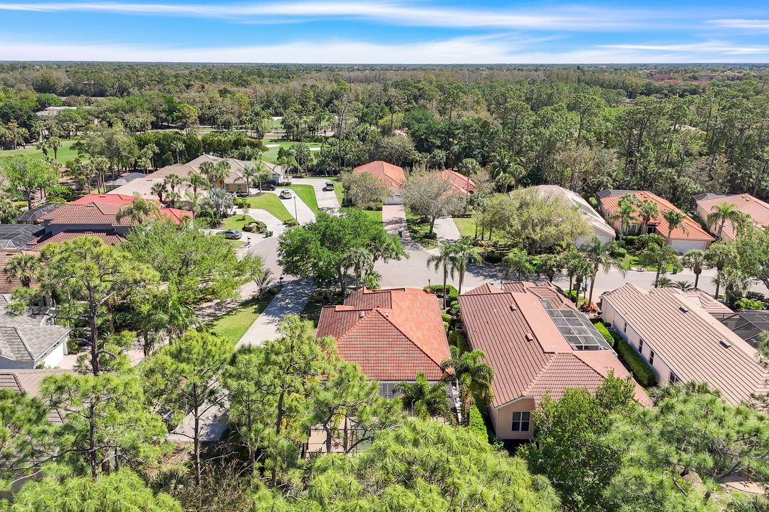 6119 Manchester Pl, Naples, FL 34110