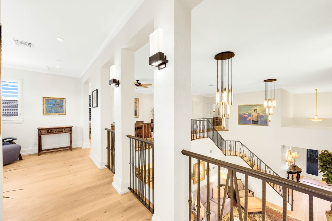 6777 Southern Oak Ct, Naples, FL 34109