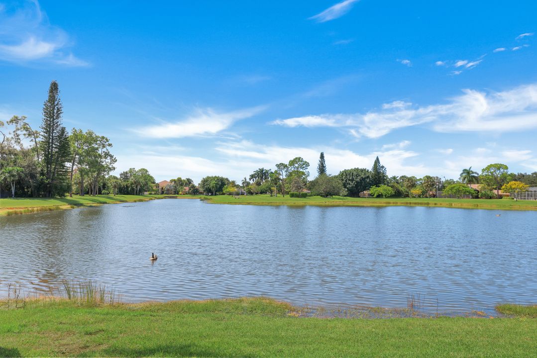 1924 Empress Ct, Naples, FL 34110