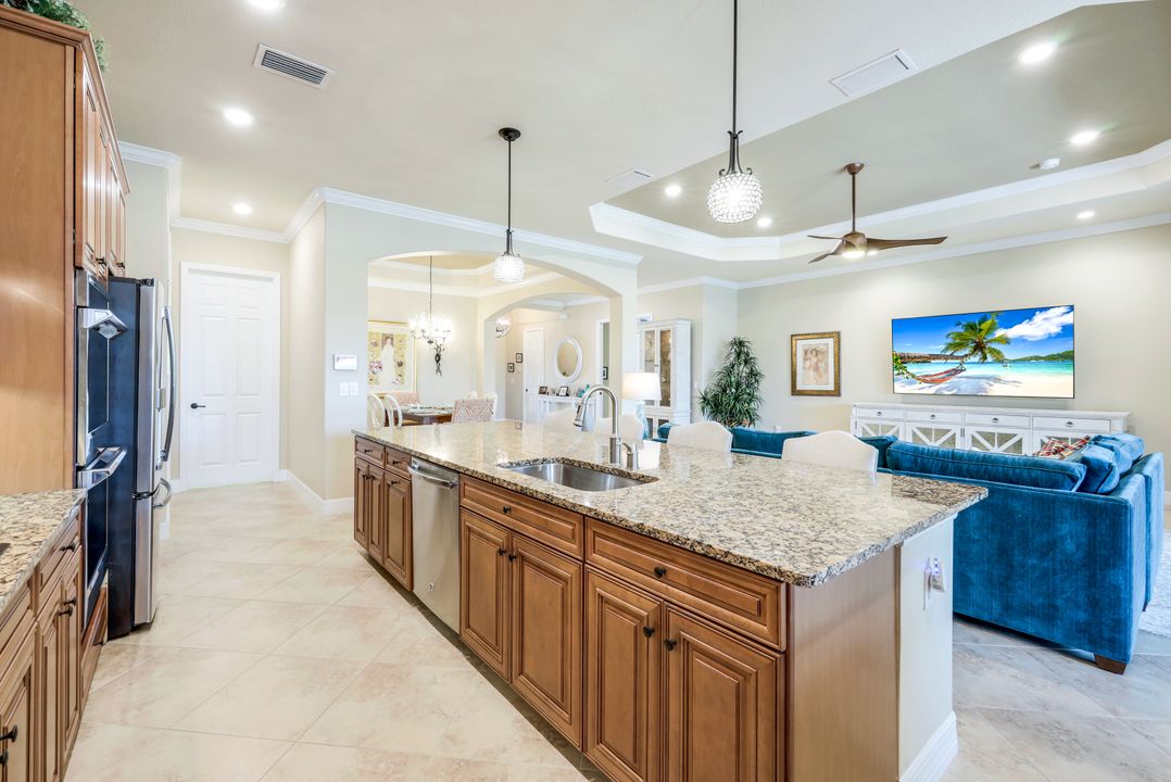 28102 Edenderry Ct, Bonita Springs, FL 34135