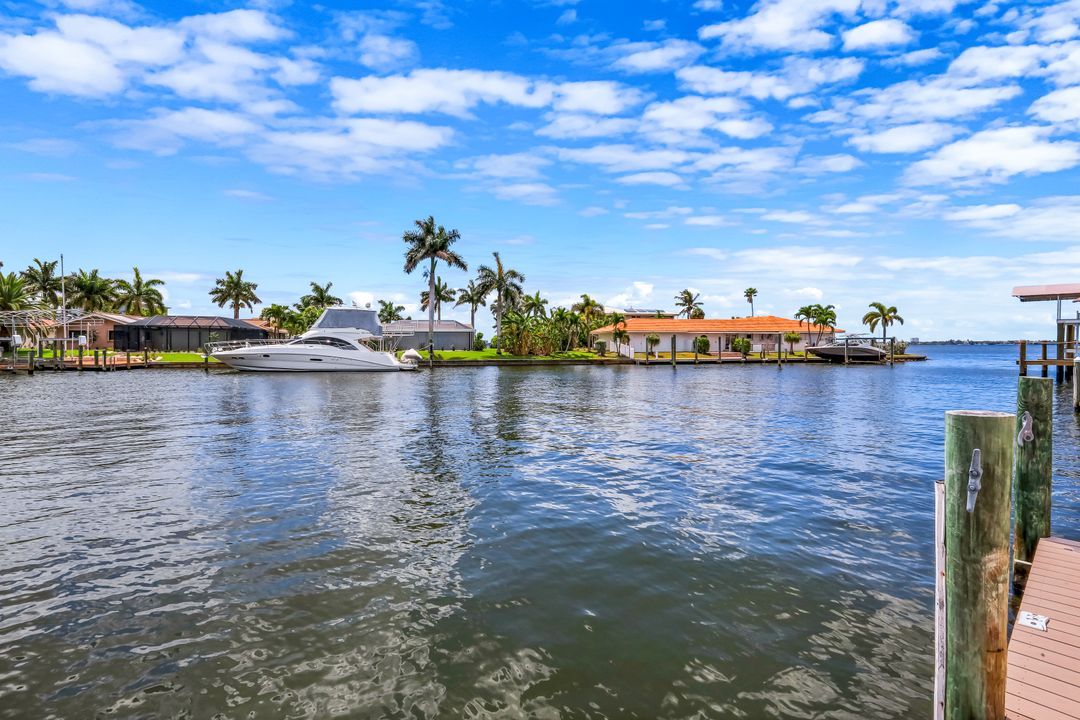 5929 SW 1st Ct, Cape Coral, FL 33914
