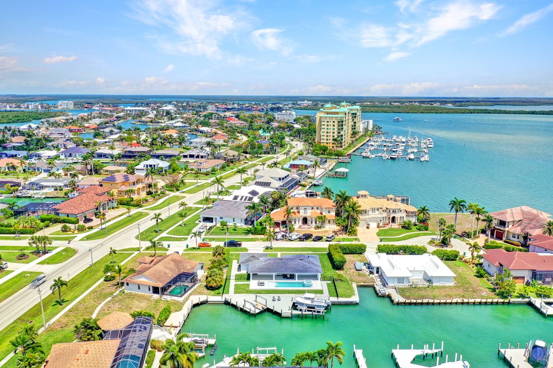 865 Elm Ct, Marco Island, FL 34145