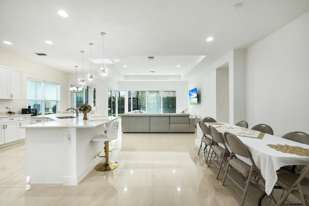 28604 Moraga Ln, Bonita Springs, FL 34135