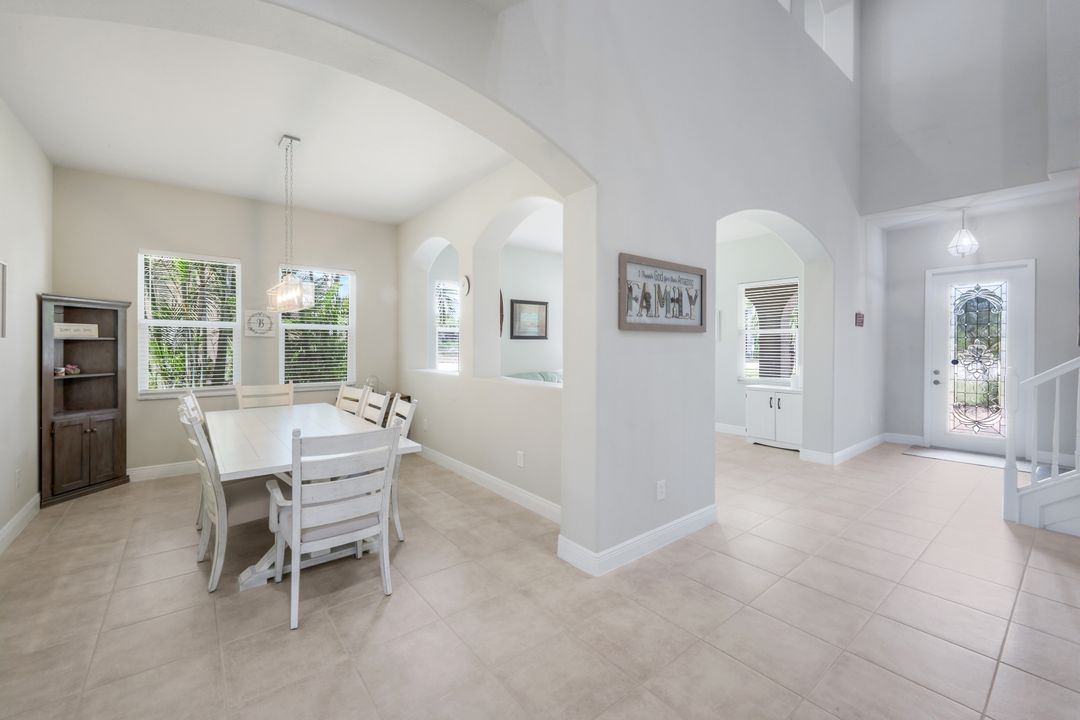 1776 Birdie Dr, Naples, FL 34120