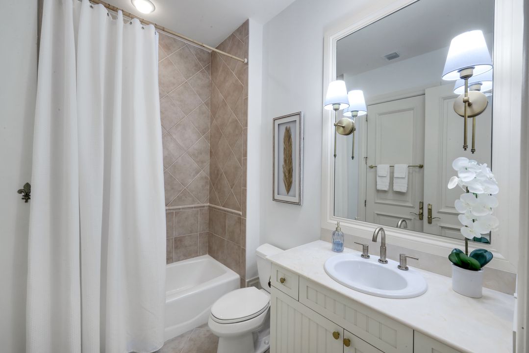 4650 Via Roma, Bonita Springs, FL 34134