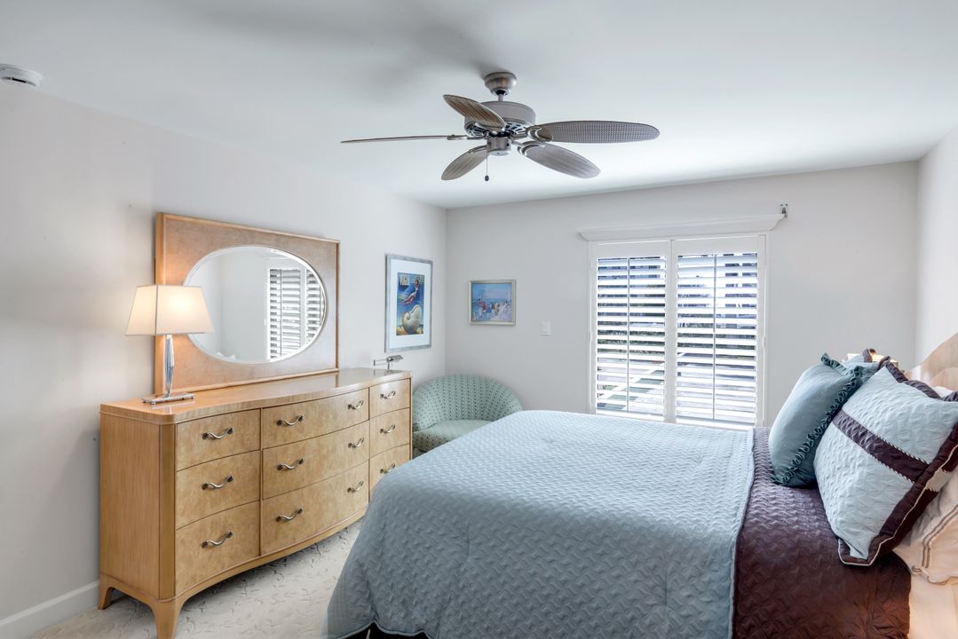 3430 Gulf Shore Blvd N #2 - I, Naples, FL 34103