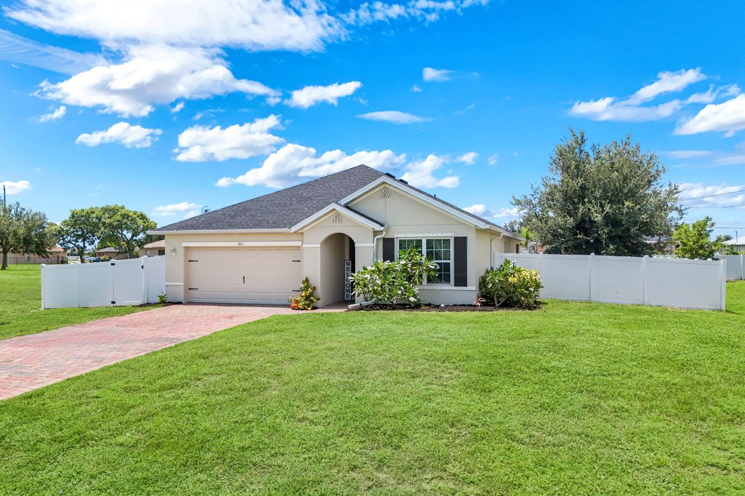 511 NW 26th St, Cape Coral, FL 33993