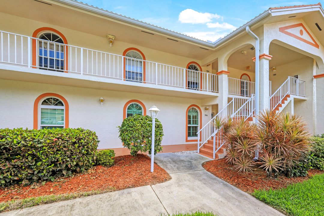 648 Mardel Ct #704, Naples, FL 34104