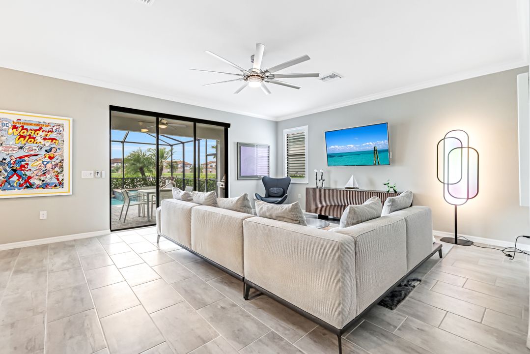 1603 Santiago Cir, Naples, FL 34113