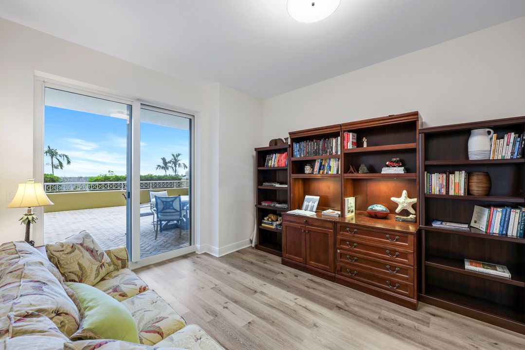 6081 Silver King Blvd #103, Cape Coral, FL 33914