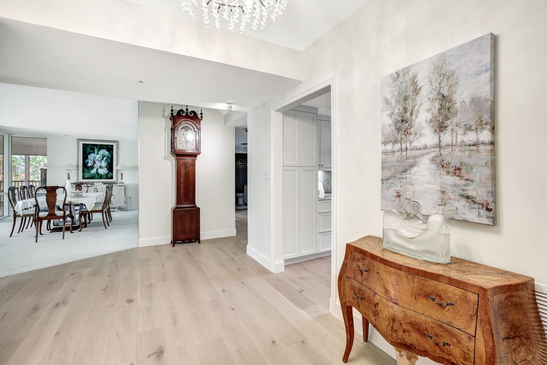 7515 Pelican Bay Blvd #4b, Naples, FL 34108