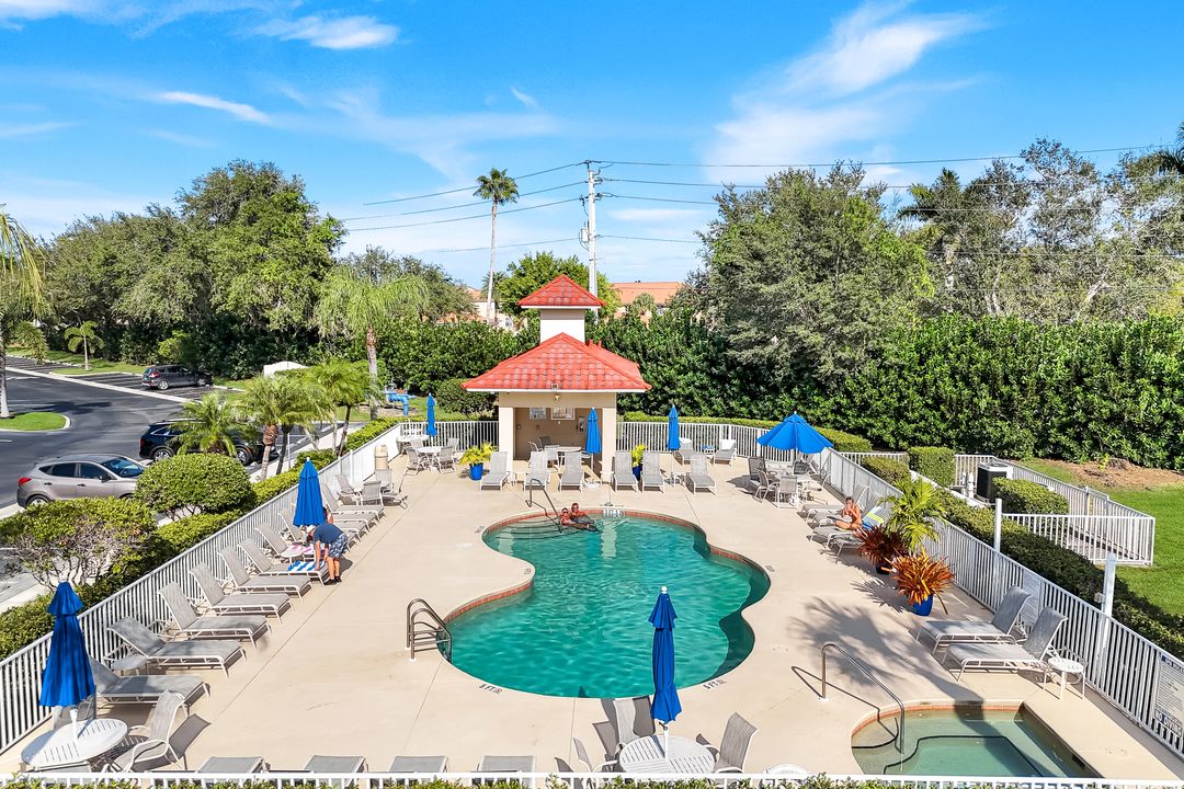 2740 Cypress Trace Cir #2715, Naples, FL 34119