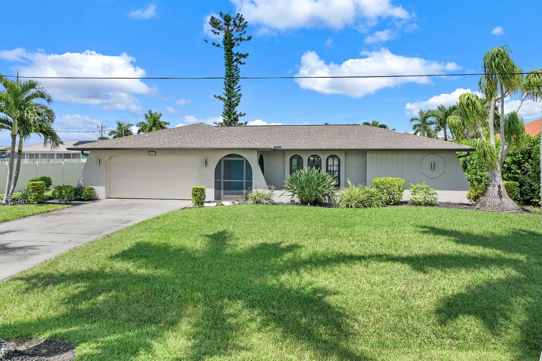 1529 SW 52nd Terrace, Cape Coral, FL 33914