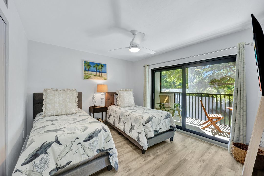 600 Neapolitan Way #257, Naples, FL 34103