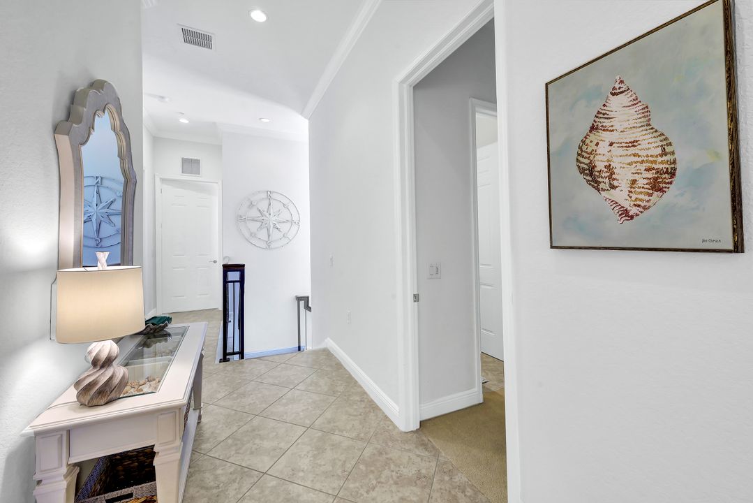 9235 Tesoro Ln #4-202, Naples, FL 34114