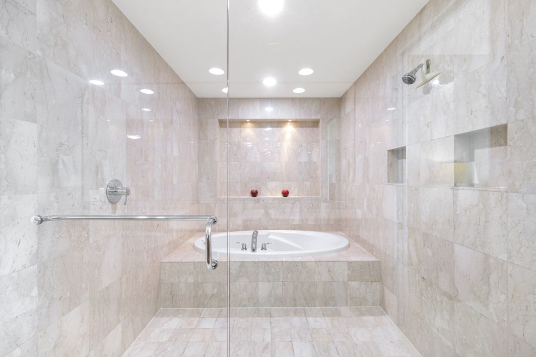 265 Indies Way #904, Naples, FL 34110