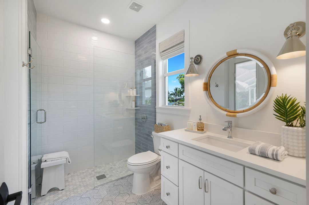 1319 SE 38th St, Cape Coral, FL 33904
