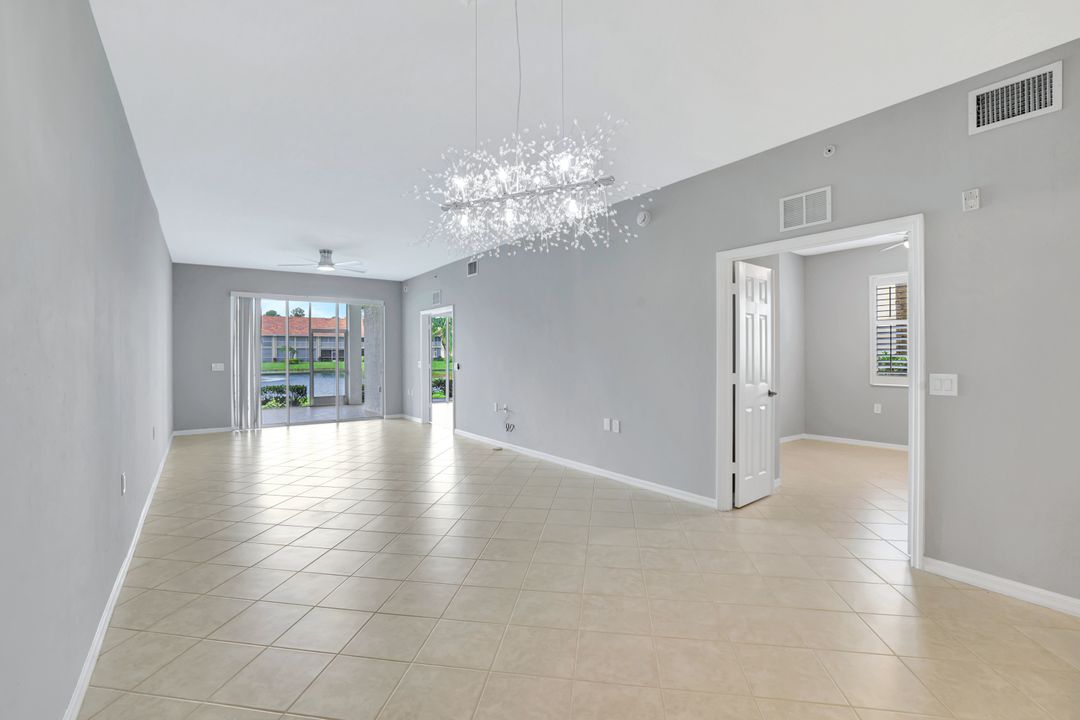 2386 Magnolia Ave #15, Naples, FL 34112