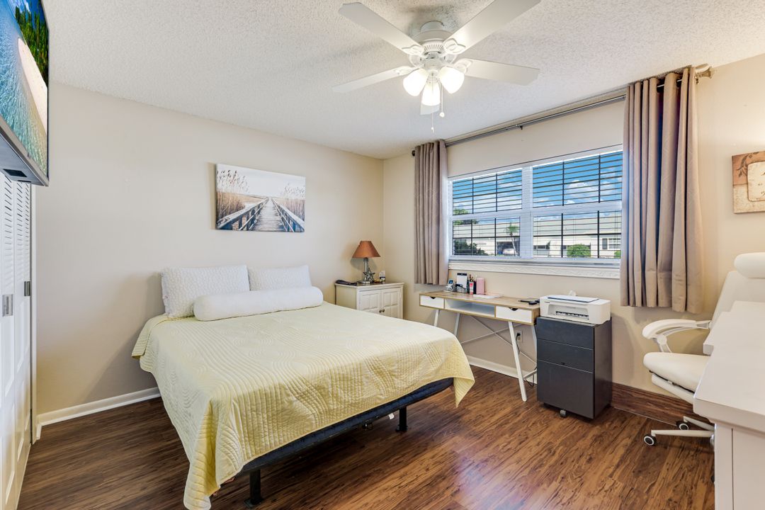 7079 Cedarhurst Dr, Fort Myers, FL 33919