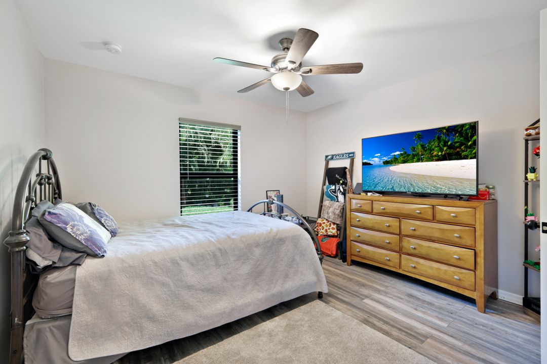 1900 SW 10th Terrace, Cape Coral, FL 33991