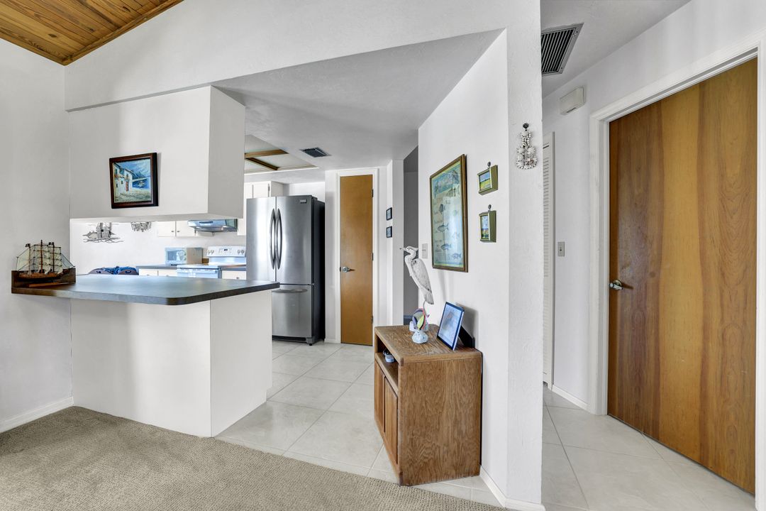421 Cottage Ct, Marco Island, FL 34145