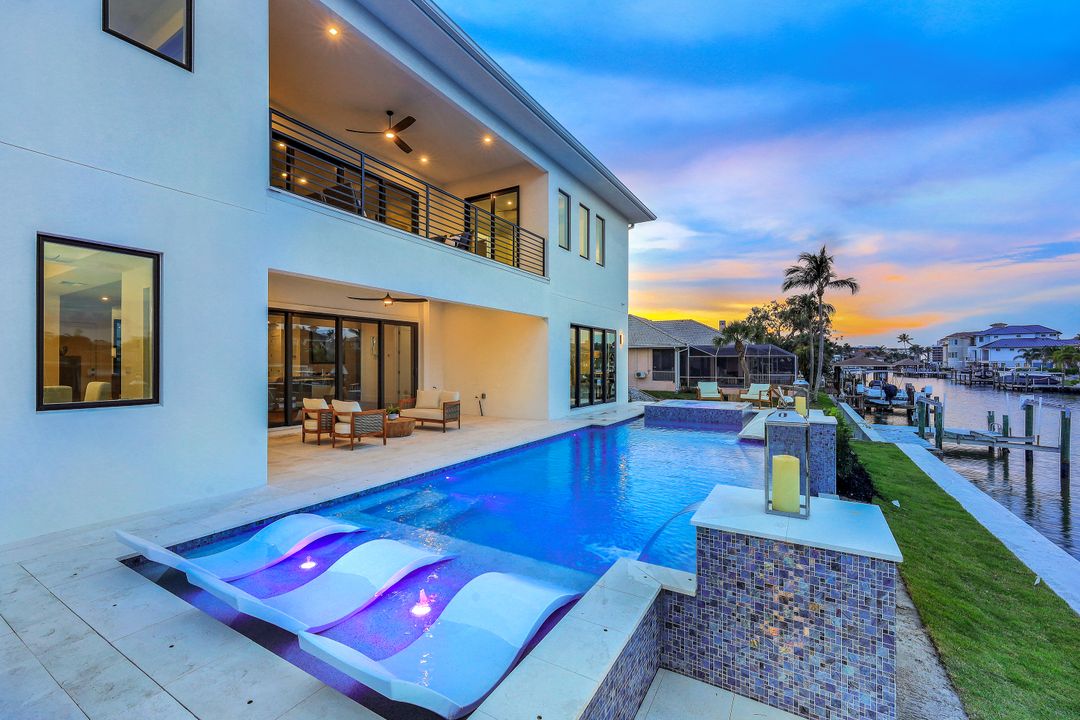 469 Germain Ave, Naples, FL 34108