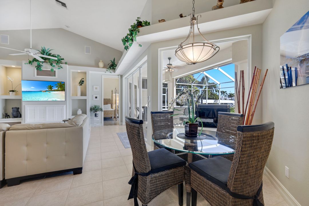 2014 Cape Coral Pkwy W, Cape Coral, FL 33914