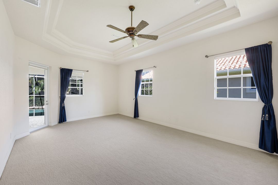 1817 Lagoon Ln, Cape Coral, FL 33914