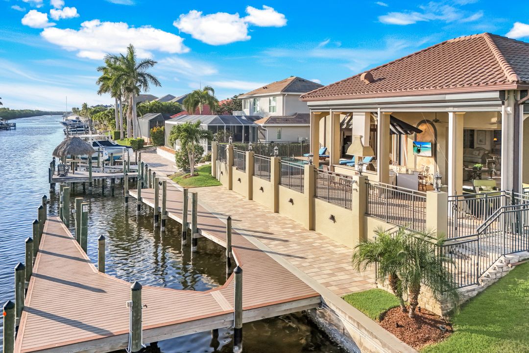 2304 El Dorado Pkwy W, Cape Coral, FL 33914