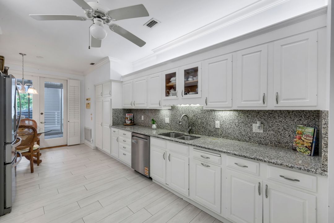 828 Hideaway Cir E #423, Marco Island, FL 34145