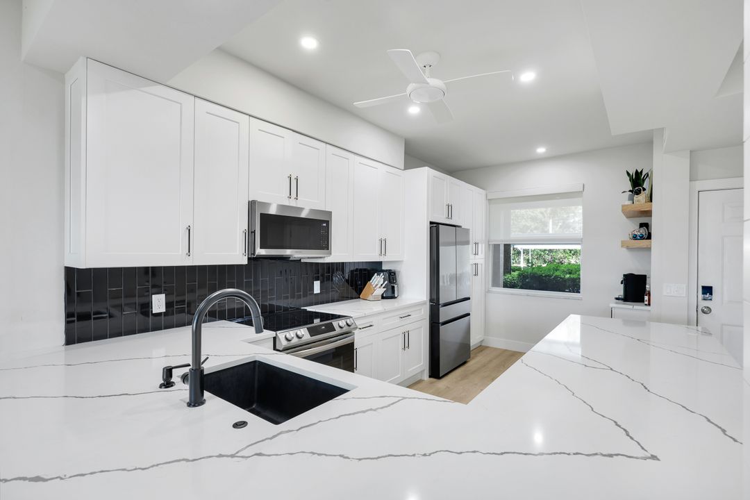 2740 Cypress Trace Cir #2715, Naples, FL 34119