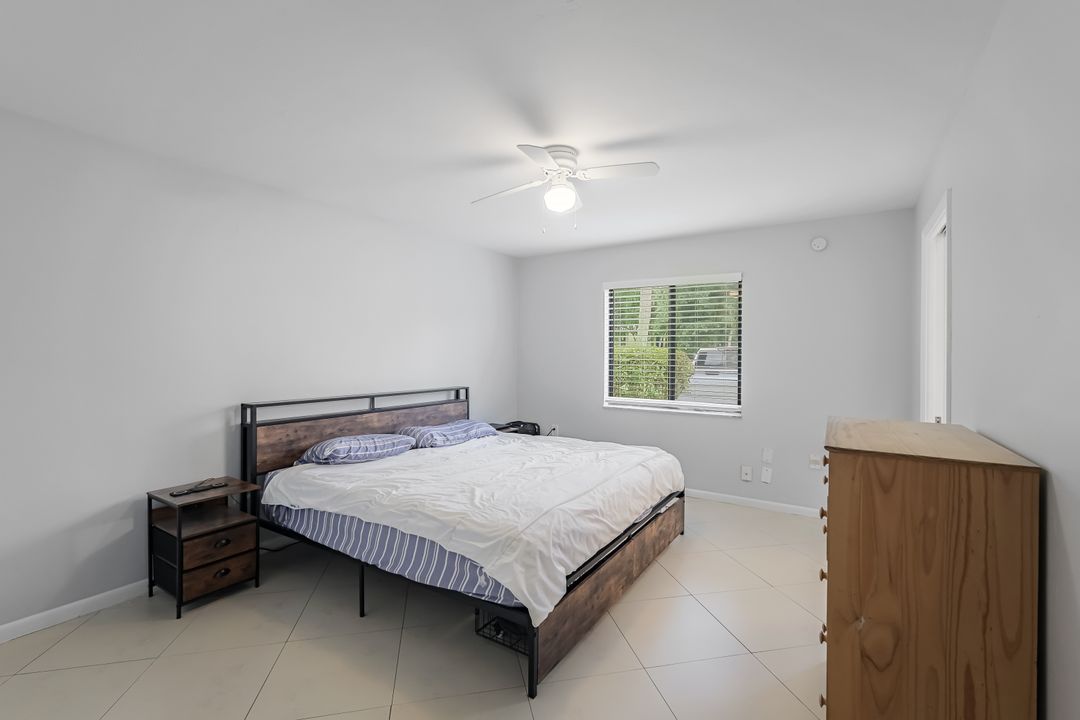 1400 Green Valley Cir #1002, Naples, FL 34104