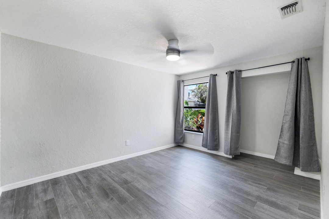 66 Emerald Woods Dr #H7, Naples, FL 34108