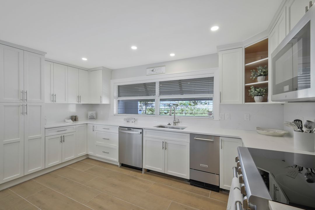 5596 Avenida Pescadora, Fort Myers Beach, FL 33931