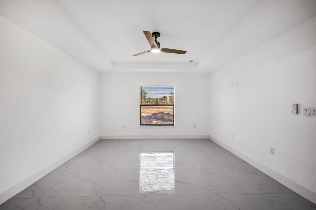 2618 Queen Dr, Lehigh Acres, FL 33971