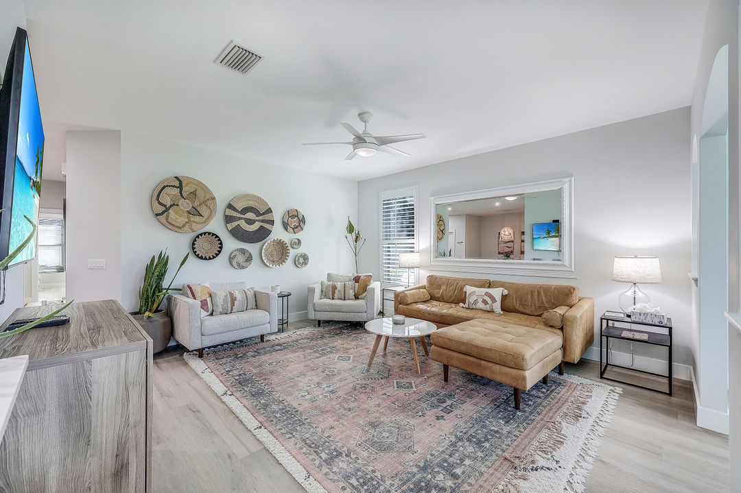 1335 Charleston Square Dr #101, Naples, FL 34110