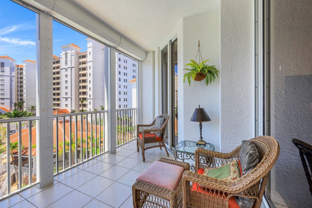 460 Launch Cir #503, Naples, FL 34108